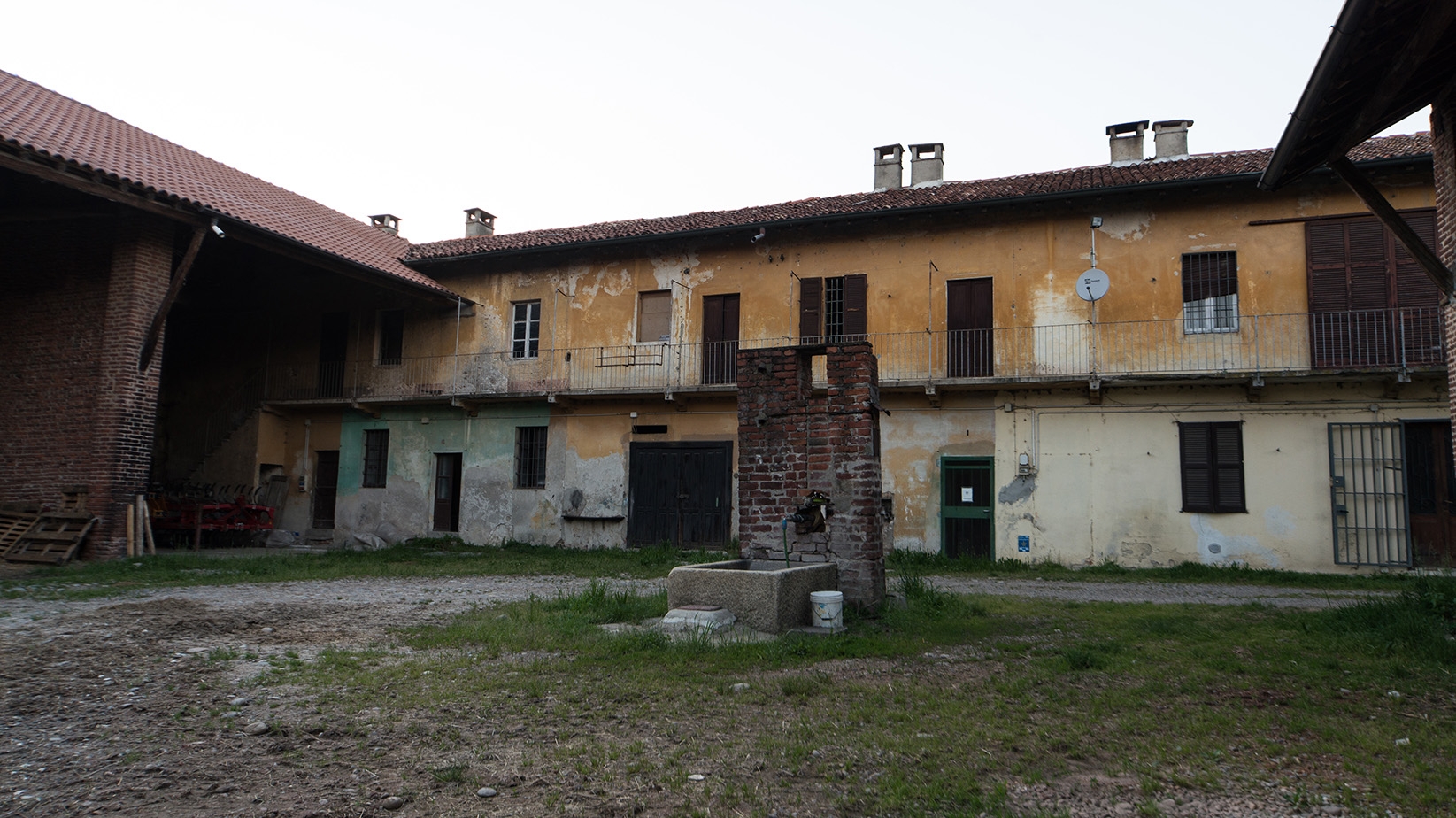  AZIENDA-AGRICOLA - La Galizia - Agriturismo di Charme a 5 girasoli - Cuggiono (Milano)